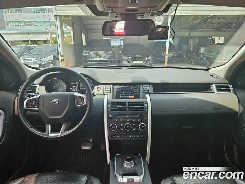 Land Rover Discovery Sport 2016 2.0 Автомат в Москве № 166829, фото 18