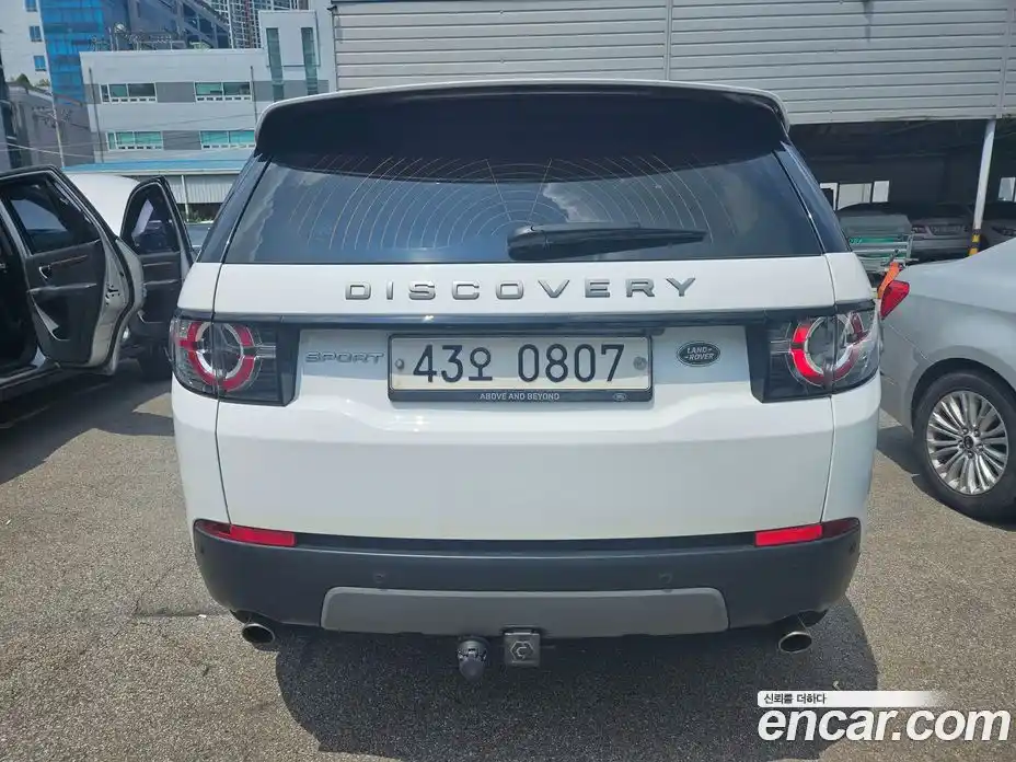 Land Rover Discovery Sport 2016 2.0 Автомат в Москве № 166829, фото 4