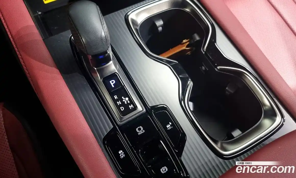 Lexus RX 2023 2.4 Автомат в Москве № 168117, фото 9