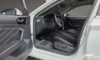 Volkswagen Jetta 2023 1.5 Автомат в Москве № 168636, миниатюра 12