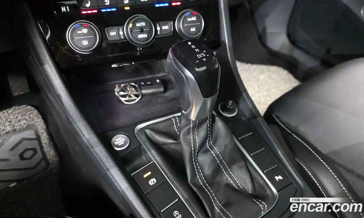 Volkswagen Jetta 2023 1.5 Автомат в Москве № 168636, фото 9