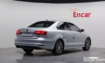 Volkswagen Jetta 2015 2.0 Автомат в Москве № 168642, миниатюра 2