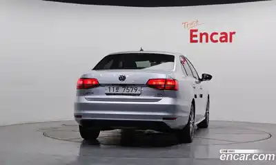Volkswagen Jetta 2015 2.0 Автомат в Москве № 168642, миниатюра 4