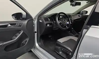 Volkswagen Jetta 2015 2.0 Автомат в Москве № 168642, миниатюра 10