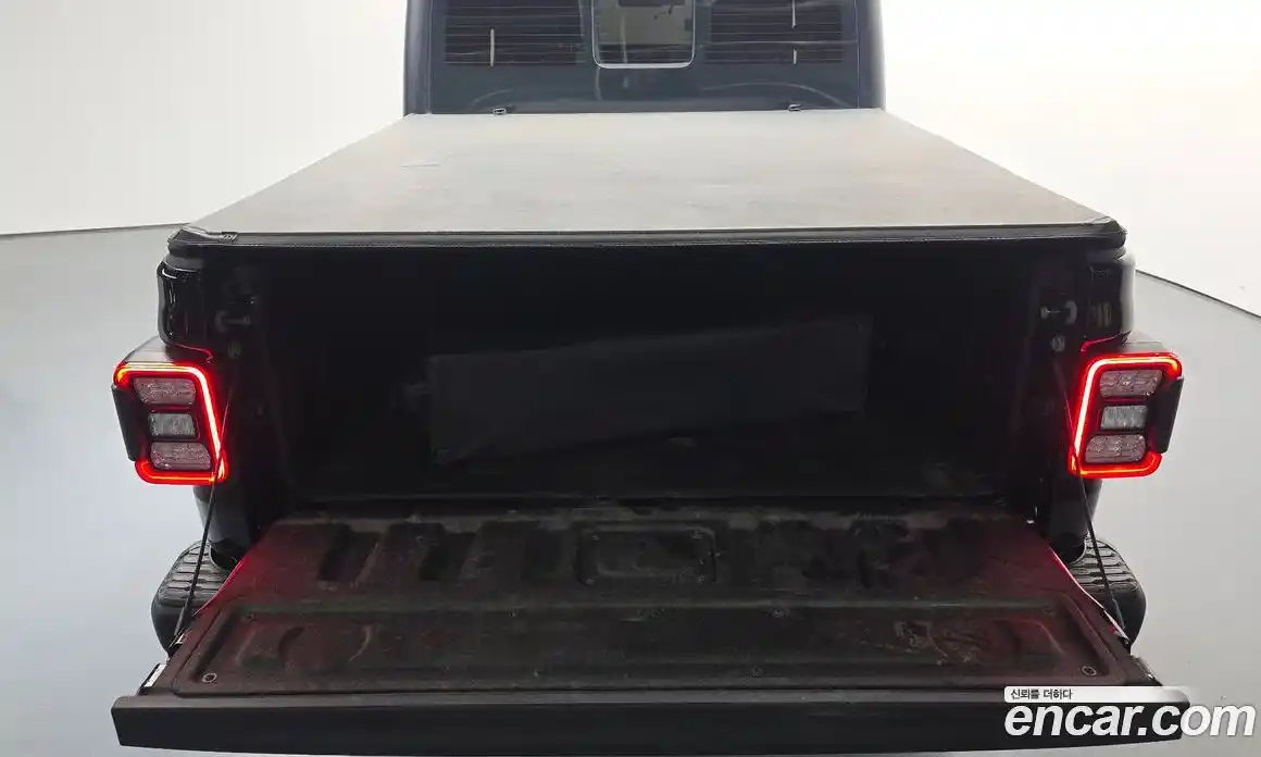 Jeep Gladiator 2022 3.6 Автомат в Москве № 169577, фото 13