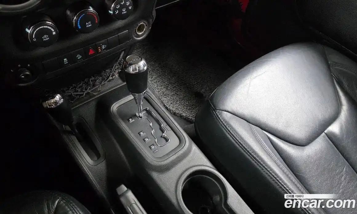 Jeep Wrangler 2012 2.8 Автомат в Москве № 169874, фото 11