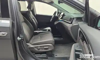 Honda Odyssey 2023 3.5 Автомат в Москве № 170492, миниатюра 3
