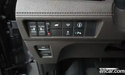 Honda Odyssey 2023 3.5 Автомат в Москве № 170492, миниатюра 4