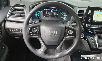 Honda Odyssey 2023 3.5 Автомат в Москве № 170492, миниатюра 5