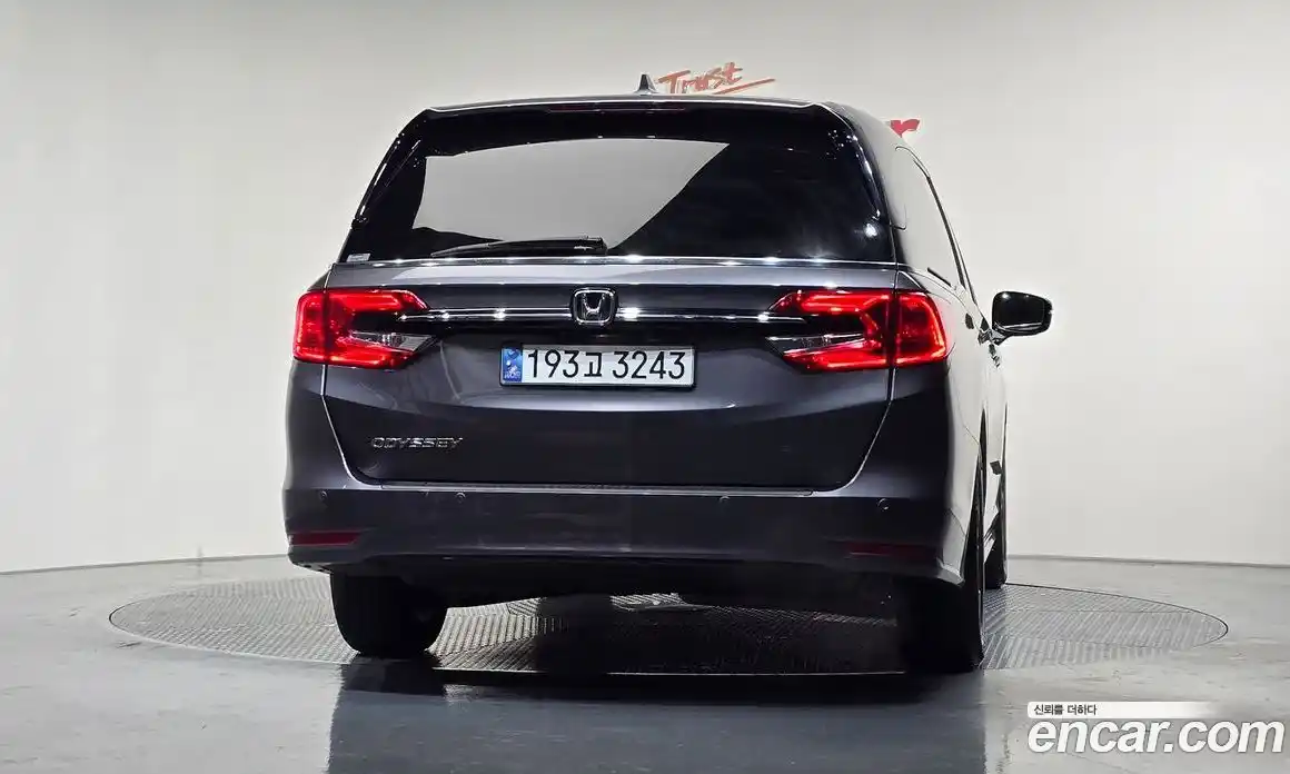 Honda Odyssey 2021 3.5 Автомат в Москве № 170628, фото 4