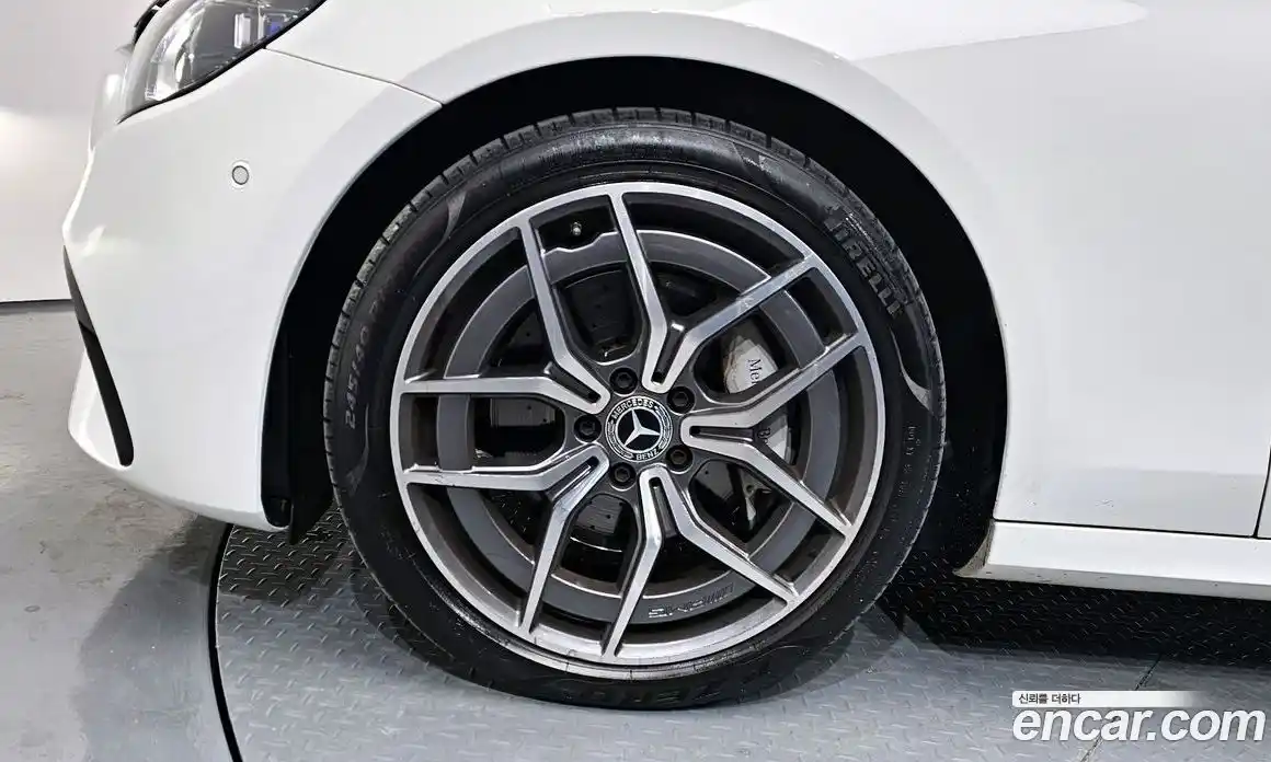 Mercedes-Benz E-Class 2022 1.9 Автомат в Москве № 178827, фото 5