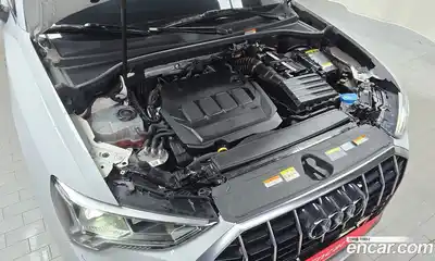 Audi Q3 2022 2.0 Автомат в Москве № 178876, миниатюра 2