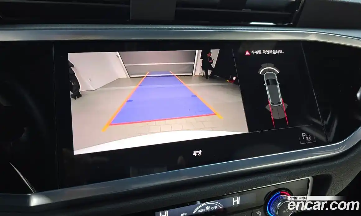 Audi Q3 2022 2.0 Автомат в Москве № 178876, фото 4