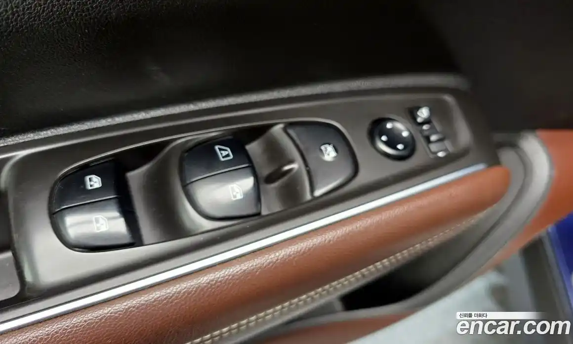 Renault QM6 2017 2.0 Автомат в Москве № 183589, фото 13