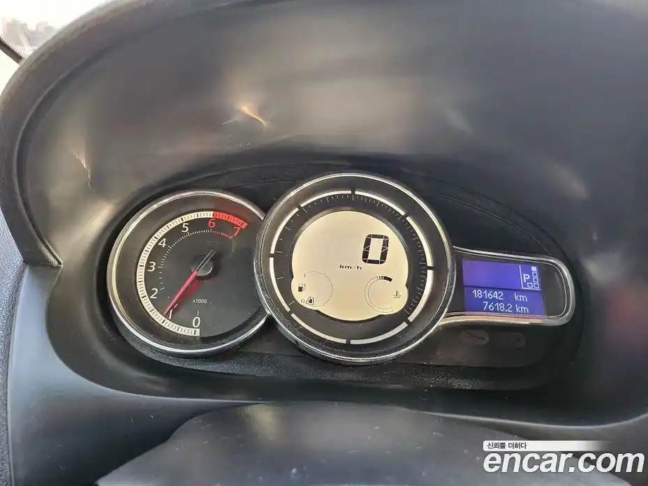 Renault SM3 2017 1.6 Автомат в Москве № 186551, фото 13