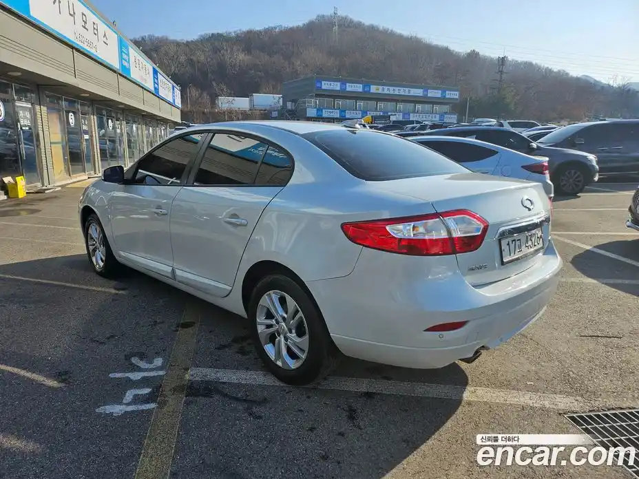 Renault SM3 2017 1.6 Автомат в Москве № 186551, фото 4