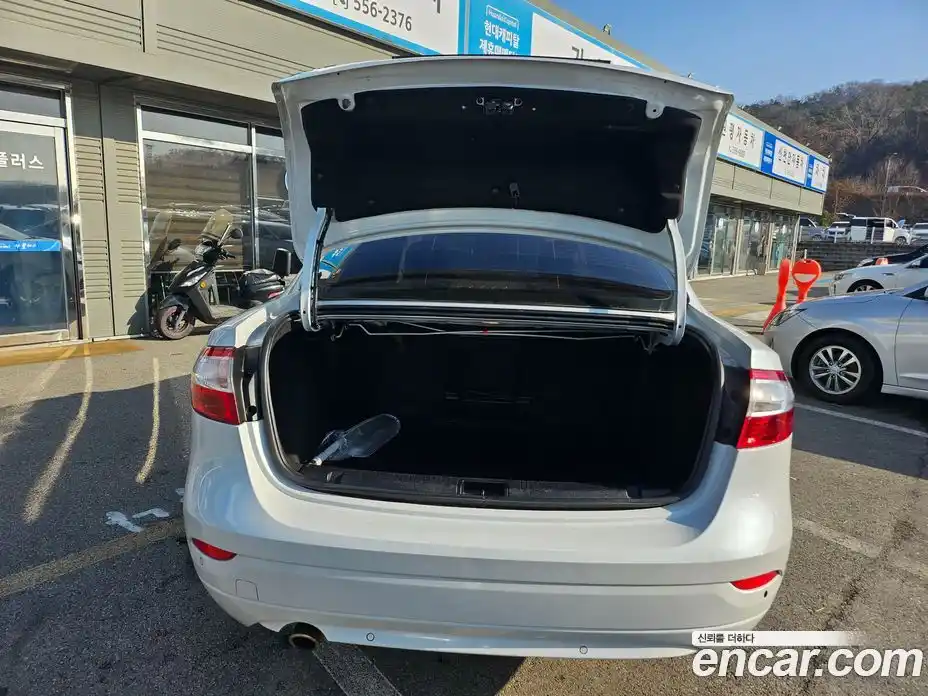 Renault SM3 2017 1.6 Автомат в Москве № 186551, фото 6