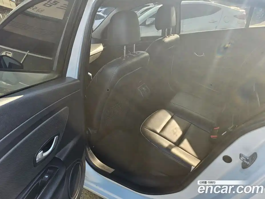 Renault SM3 2017 1.6 Автомат в Москве № 186551, фото 8