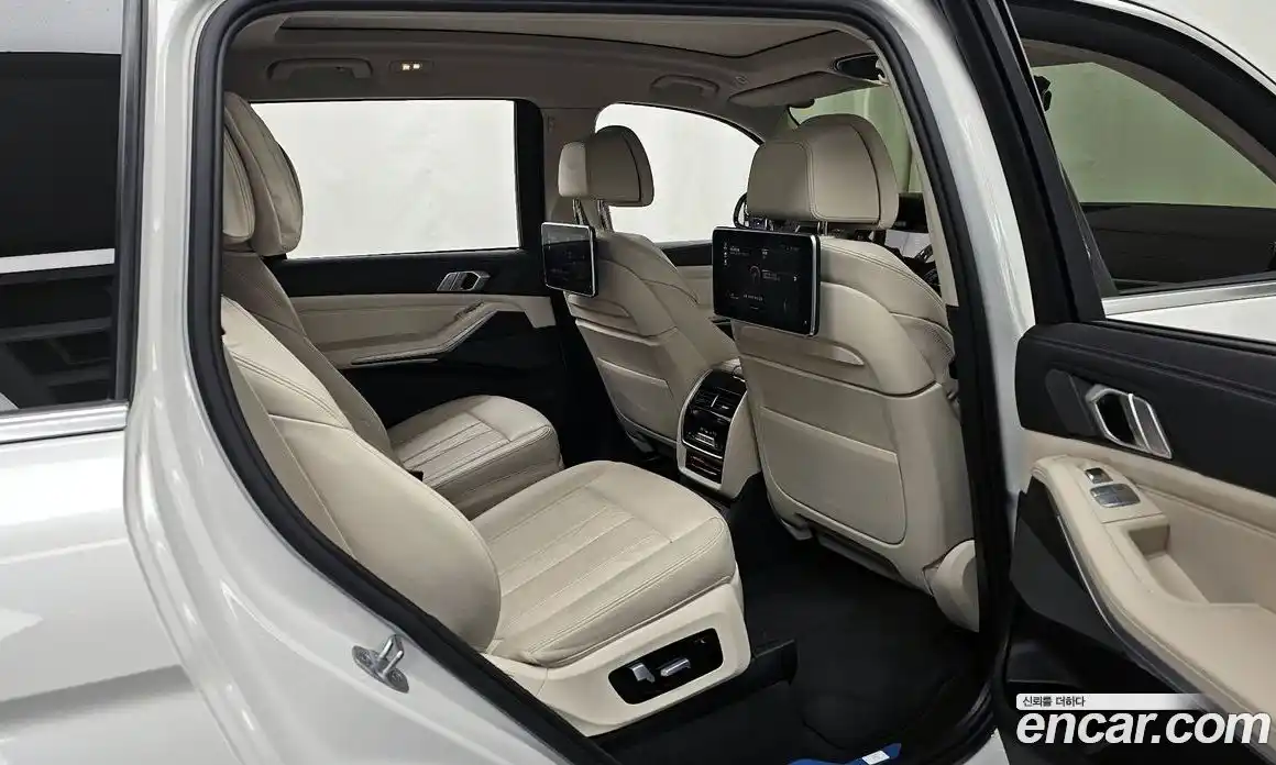 BMW X7 2021 3.0 Автомат в Москве № 187383, фото 3