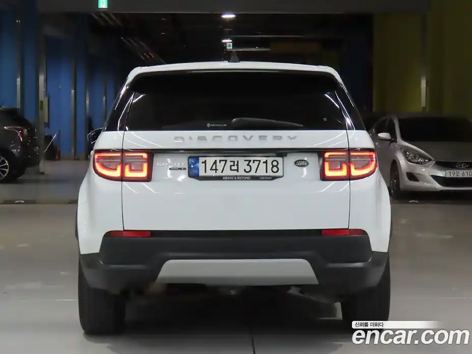 Land Rover Discovery Sport 2020 2.0 Автомат в Москве № 189077, фото 4