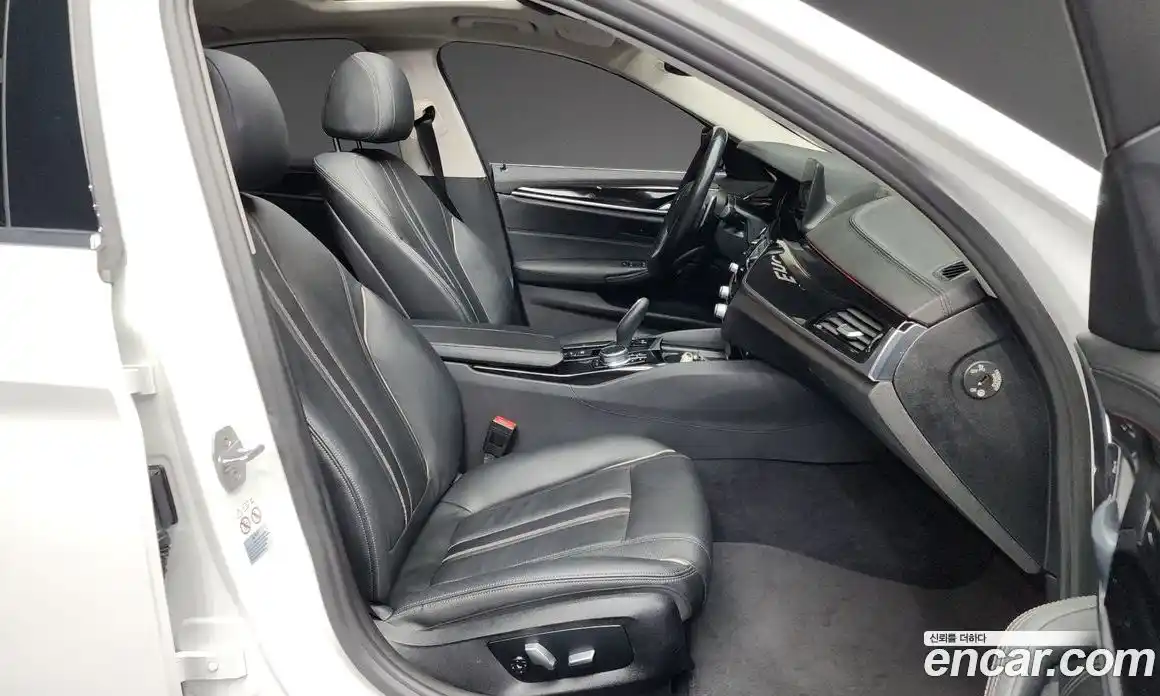 BMW 5-Series 2018 2.0 Автомат в Москве № 192580, фото 14