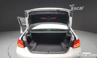 BMW 5-Series 2018 2.0 Автомат в Москве № 192580, миниатюра 2