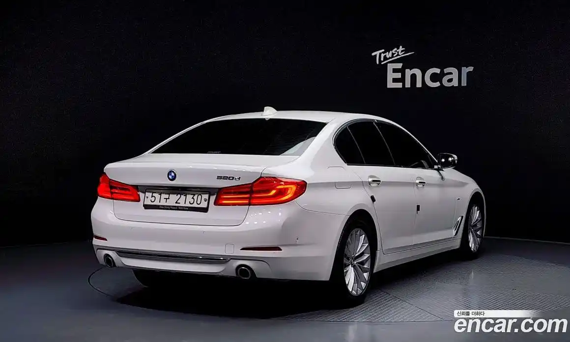 BMW 5-Series 2018 2.0 Автомат в Москве № 192580, фото 9