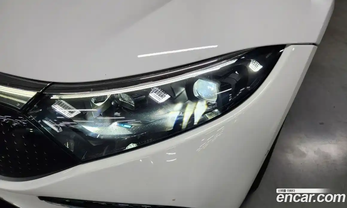 Mercedes-Benz EQS 2023 0.3 в Москве № 193702, фото 13