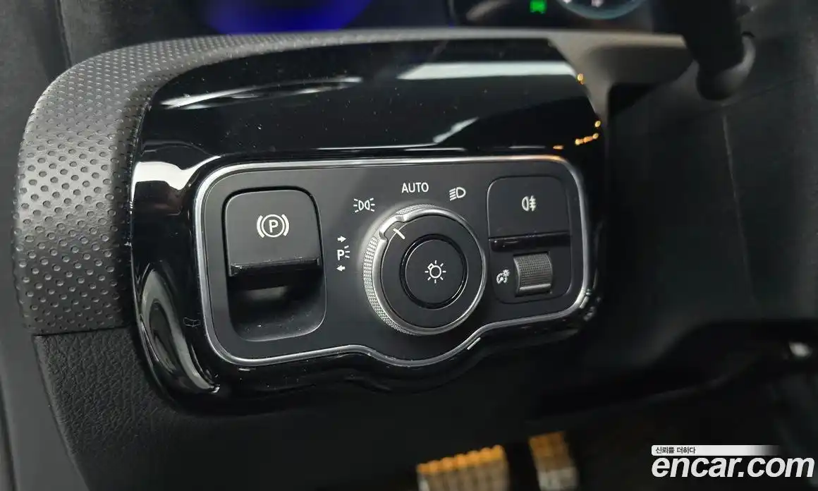 Mercedes-Benz A-Class 2021 2.0 Автомат в Москве № 194165, фото 4