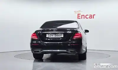 Mercedes-Benz E-Class 2019 2.0 Автомат в Москве № 194681, миниатюра 10