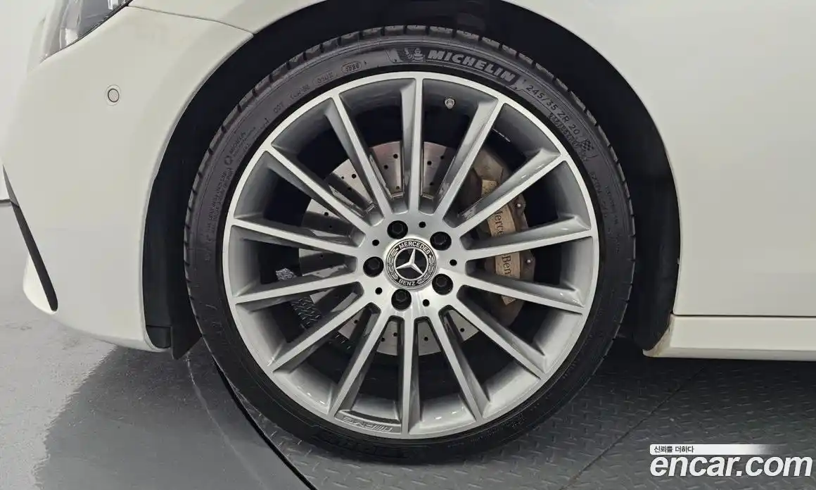 Mercedes-Benz E-Class 2022 2.0 Автомат в Москве № 195104, фото 5