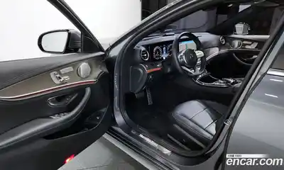 Mercedes-Benz E-Class 2019 2.0 Автомат в Москве № 195621, миниатюра 5