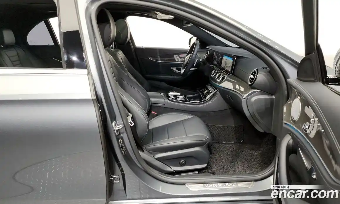 Mercedes-Benz E-Class 2019 2.0 Автомат в Москве № 195621, фото 7