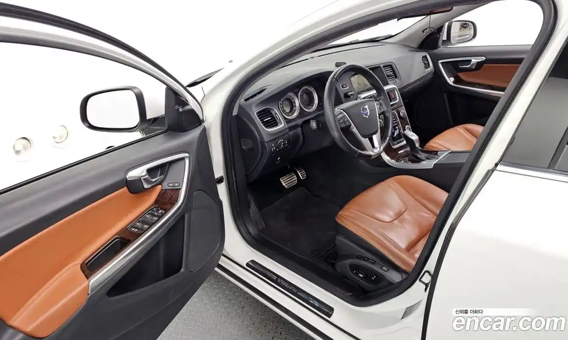 Volvo S60 2013 2.0 Автомат в Москве № 196942, фото 10