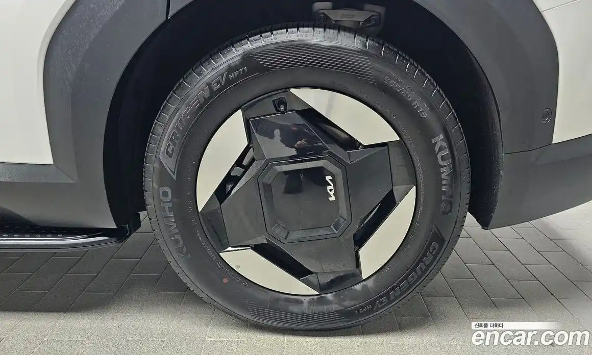 Kia EV9 2024 0.2 Автомат в Москве № 19696, фото 5