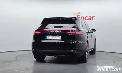 Porsche Cayenne 2023 4.0 Автомат в Москве № 197294, миниатюра 4