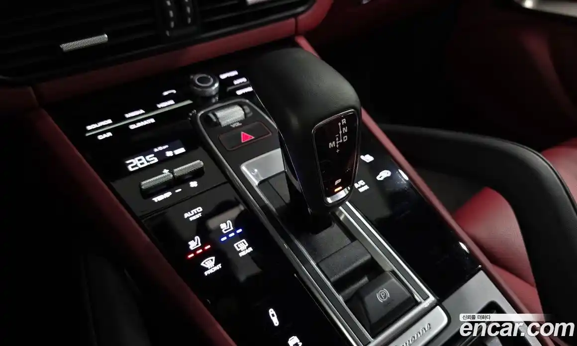 Porsche Cayenne 2023 4.0 Автомат в Москве № 197294, фото 9