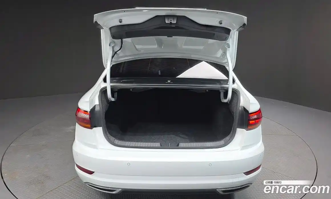 Volkswagen Jetta 2021 1.4 Автомат в Москве № 199100, фото 20