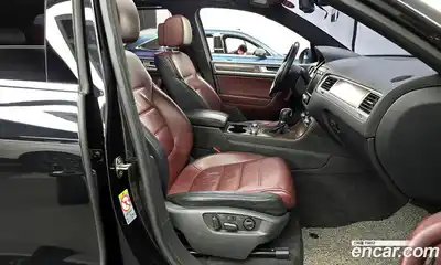 Volkswagen Touareg 2016 3.0 Автомат в Москве № 199256, миниатюра 11