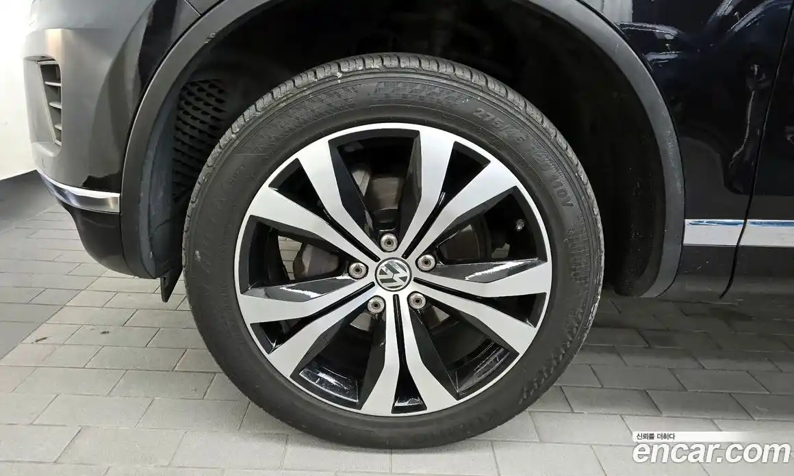 Volkswagen Touareg 2016 3.0 Автомат в Москве № 199256, фото 5