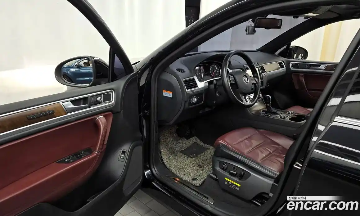 Volkswagen Touareg 2016 3.0 Автомат в Москве № 199256, фото 10