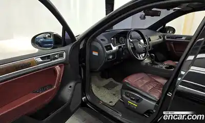 Volkswagen Touareg 2016 3.0 Автомат в Москве № 199256, миниатюра 10