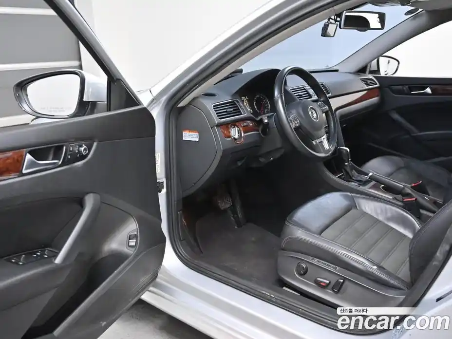 Volkswagen Passat 2013 2.5 Автомат в Москве № 199319, фото 11