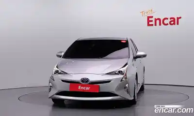 Toyota Prius 2017 1.8 Автомат в Москве № 199701, миниатюра 11