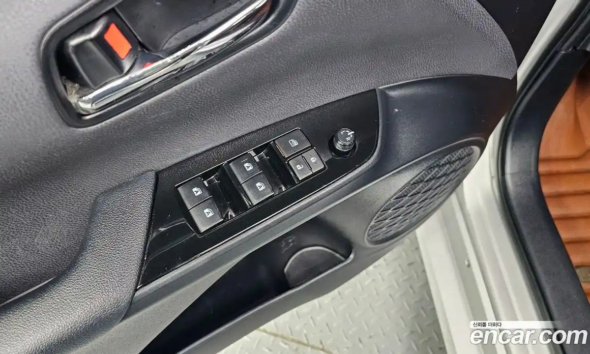 Toyota Prius 2017 1.8 Автомат в Москве № 199701, фото 12