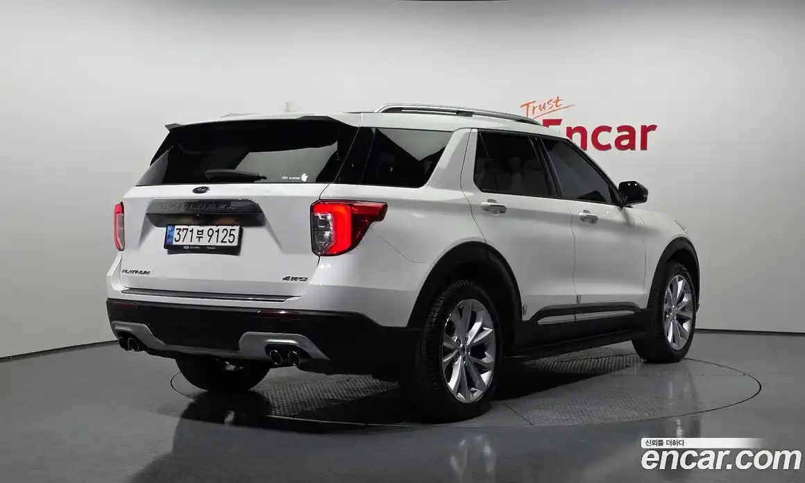 Ford Explorer 2022 3.0 Автомат в Москве № 199806, фото 17