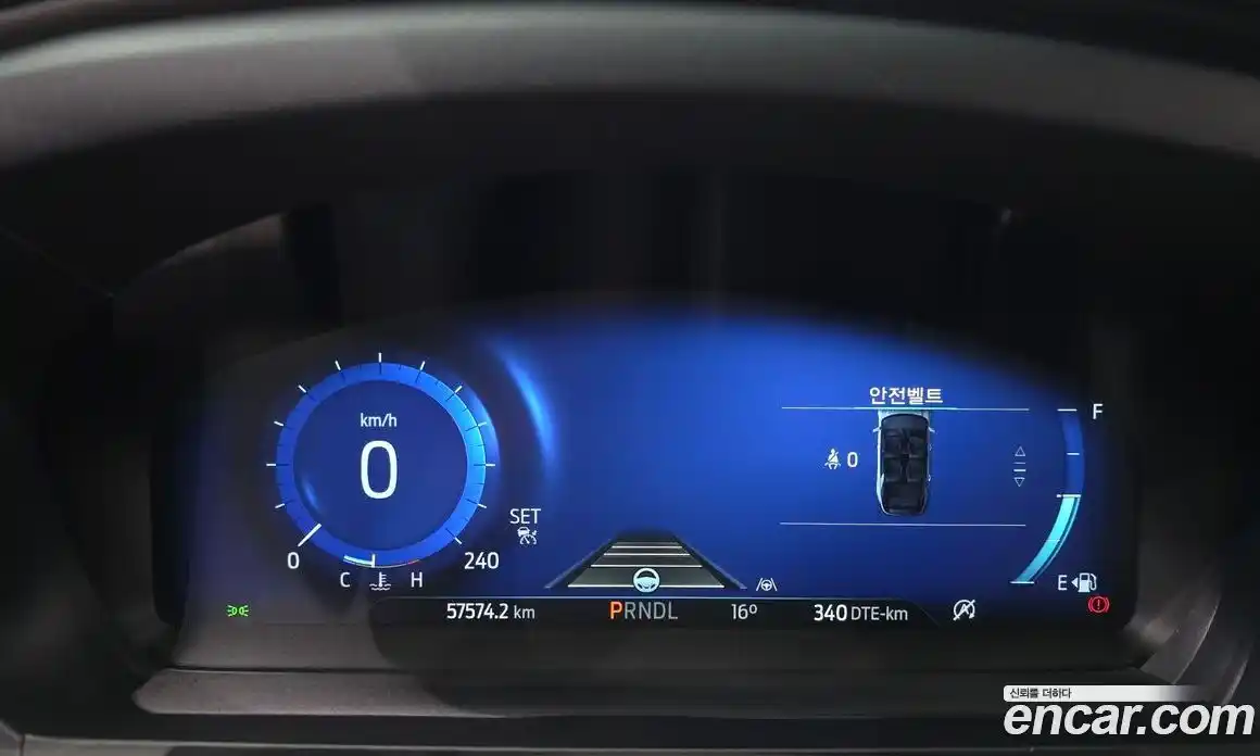 Ford Explorer 2022 3.0 Автомат в Москве № 199806, фото 6