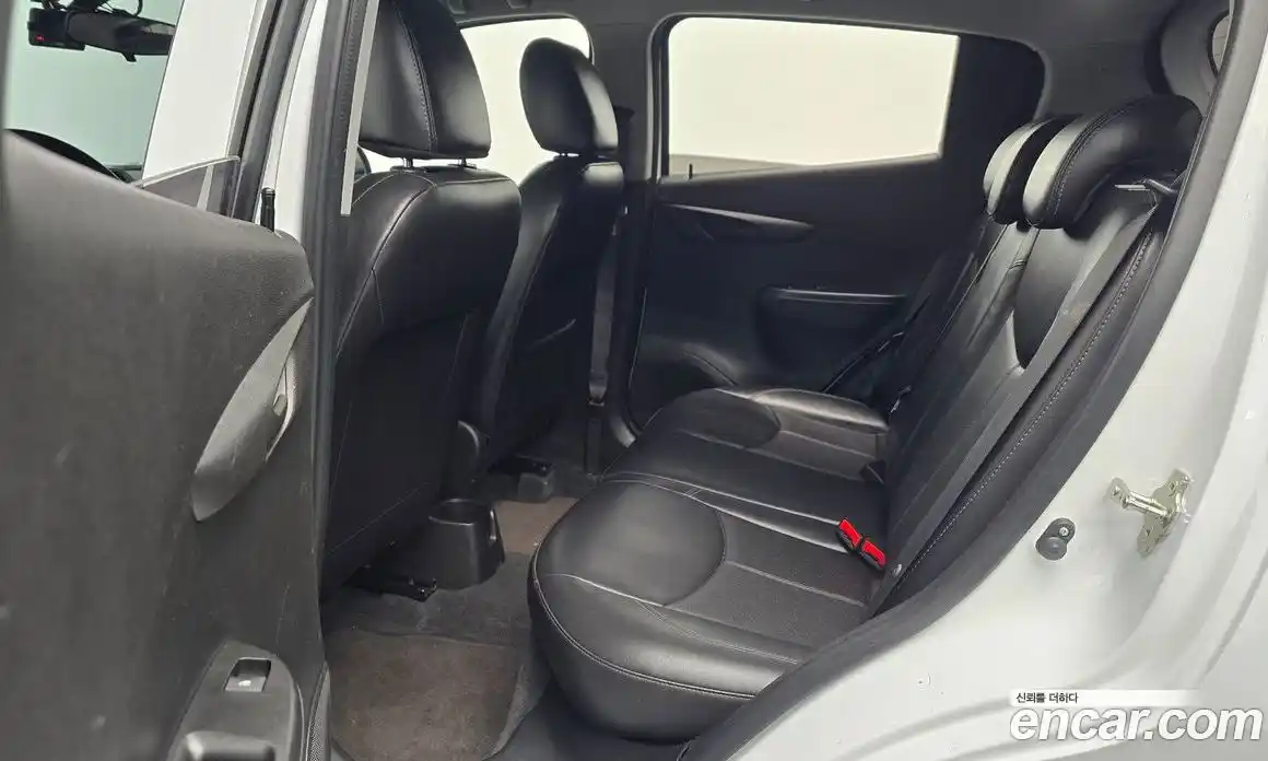 Chevrolet Spark 2016 1.0 Автомат в Москве № 201169, фото 12