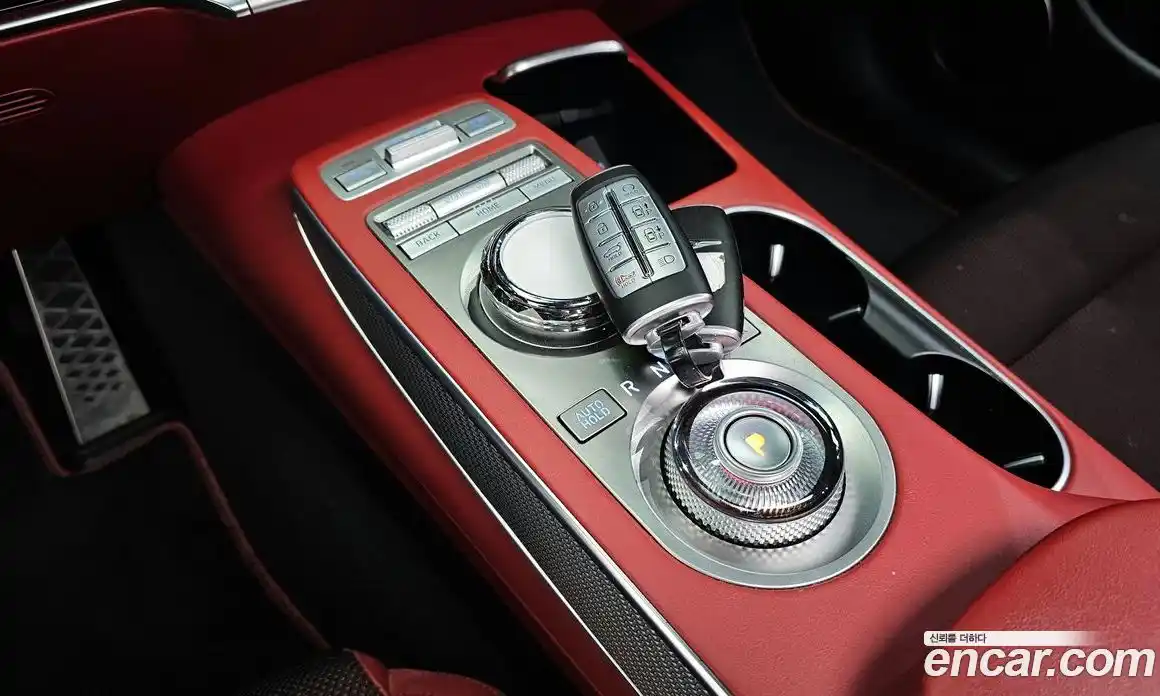 Genesis GV70 2022 2.5 Автомат в Москве № 20972, фото 18