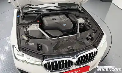 BMW 5-Series 2022 2.0 Автомат в Москве № 210874, миниатюра 2